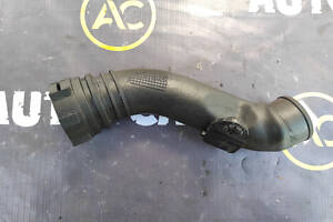 Патрубок интеркуллера RENAULT CLIO III (2005-2009) 8200296596