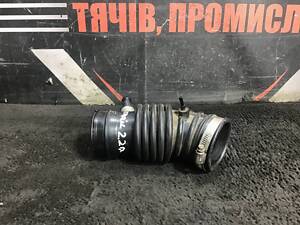 Патрубок повітряного фільтра 2.2DCI Nissan X-Trail (T30)/Rogue (T32) 165764BE0A 13281