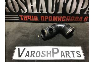 Патрубок повітряного фільтра Opel Insignia 2.0cdti 55561787