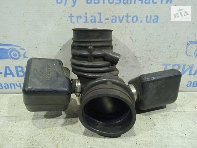 Патрубок повітряного фільтра Suzuki Grand Vitara 2006-2013 1388165J00 (Арт.3481)