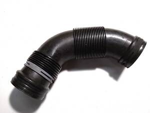 Патрубок воздуха 5C0129684 VW Passat B7 (USA) 11-15
