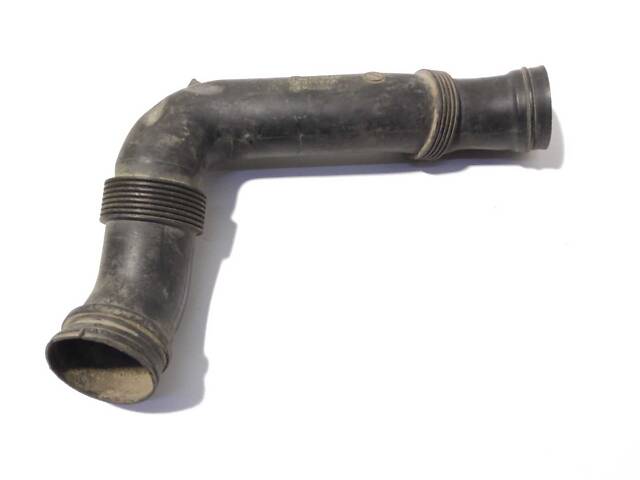 1K0129618AJ* Патрубок воздуха к резонатору VW Golf V 03-09, VW Golf VI 09-14 (1K0129618AJ) - Фото 1