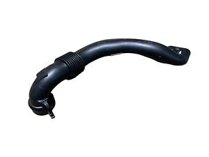 Патрубок воздуха от воздухозаборника к КВФ 1.0TCE 12V 165555446R RENAULT Duster 17-; DACIA Duster 18-