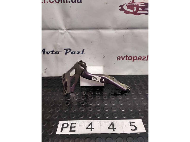 PE0445 DA6T52410A петля капота R Mazda 2 14-19 26-02-06