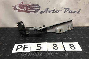 PE0588 2Y0LH петля капота L Nissan Maxima 00-04 26-03-05