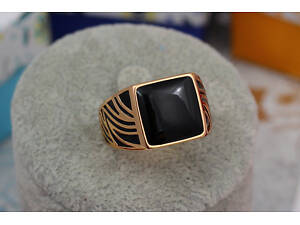 Печатка Xuping Jewelry 19 р квадратна з чорним покриттям золотиста love-shopping