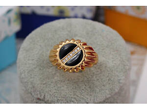 Печатка Xuping Jewelry кругла чорна по діагоналі вставка з каменів 18 р золотиста love-shopping