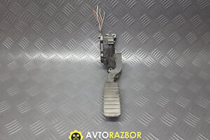 Педаль газа, акселератора 8200002904 на Renault Laguna II 2000-2007 год