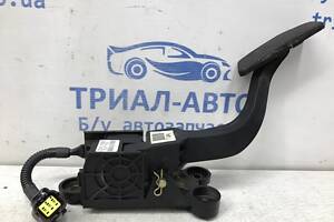 Педаль газа Hyundai Tucson JM 2.0 DIESEL D4EA МКПП 2004 (б/у)