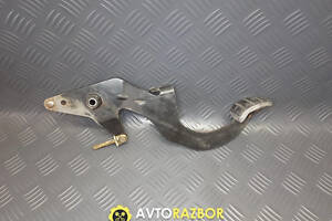 Педаль зчеплення 7700841521 на Renault Laguna I 1993-1998 рік