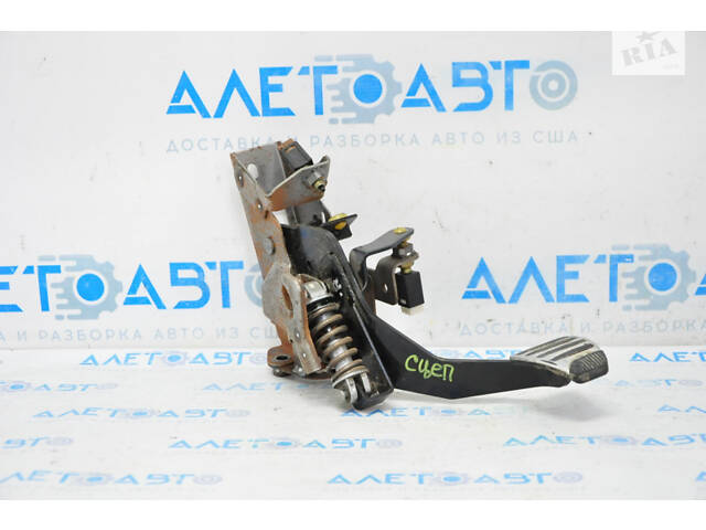 Педаль зчеплення Infiniti G25 G35 G37 4d 06-14