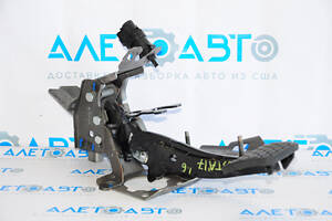 Педаль тормоза Ford Fiesta 11-19