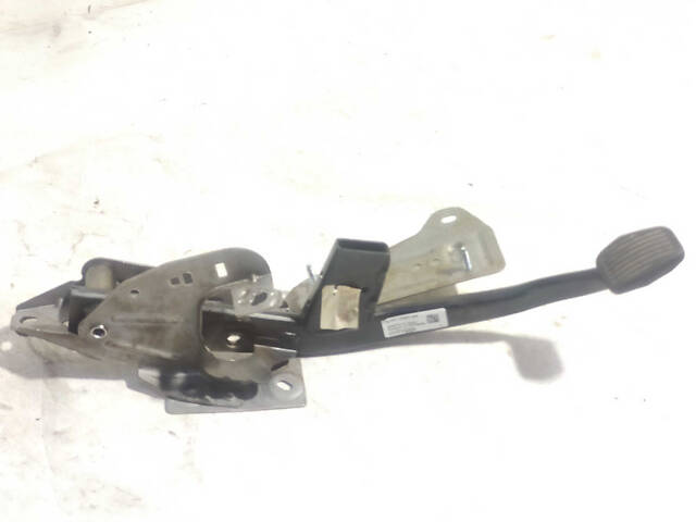 Педаль гальма під мкпп метал AV612467AF FORD Connect 13-22, Kuga 13-21, C-MAX 10-19