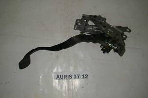 Педаль тормоза Toyota Auris 2006-2012 5510612690