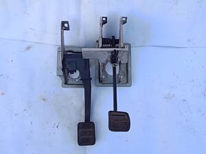 Педальний вузол Volvo 960 МКПП