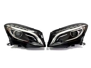 Передние фары (Bi-Xenon) без блоков на Mercedes-Benz GLA-Class X156 2013-2017 года