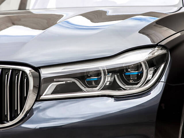 Передние фары Laser (оригинал Б/У) на BMW 7 Series G11 / G12 2015-2019 года. - Фото 9