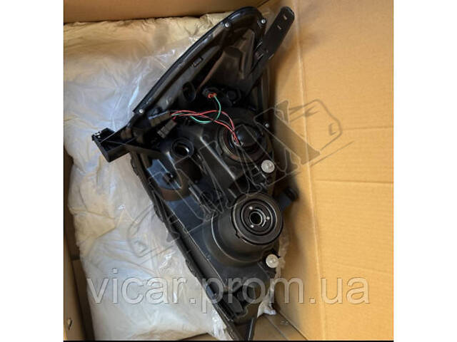 Передние фары LED ( черные ) на Lexus GX470 (2002 - 2008) - Фото 5