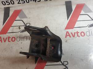 Передний регулирующий кронштейн опоры двигателя 1231102020 Toyota Carina E