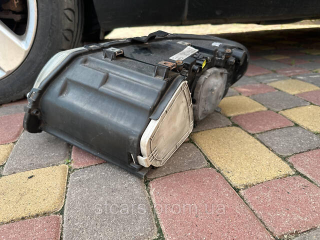 Передняя фара левая (водителя) Chrysler Voyager IV 2004-2007 04857832AC - Фото 4