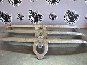 Передняя панель телевизор рамка радиатора A2106200172 MERCEDES E-class (W210)