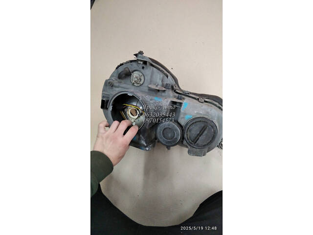 Передняя левая фара mercedes e-class w210 000067098 - Фото 6