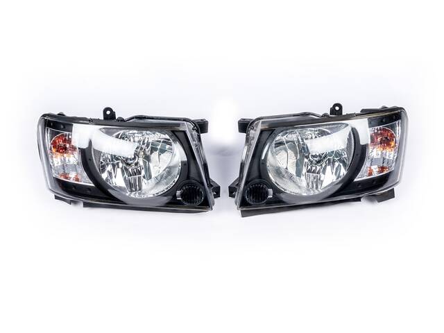 Передняя оптика Safari Black (2004-2008, 2шт) для Nissan Patrol Y61 - Фото 1