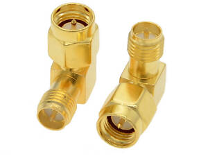 Переходник для FPV и радиооборудования (SMA M - RP-SMA F угловой 90°)