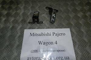 Петля дверей передньої лівої Mitsubishi Pajero Wagon 2007-2013 MR964926 (Арт.10141)