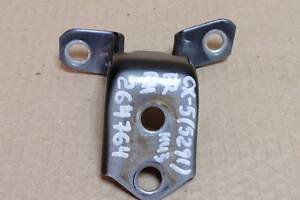 Петля дверь нижняя передн. пров. MAZDA CX-5 11-17 D461-59-210A