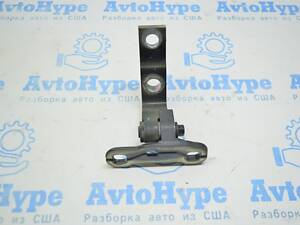 Петля двери нижняя перед лев Volvo S90 16- 31371554 31442033