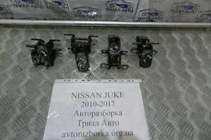 Петля двери передней правой Nissan Juke F15 1.6 2010 (б/у)