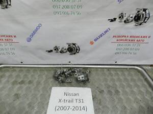 Петля двери передней правой Nissan X-Trail T31 2007 (б/у)