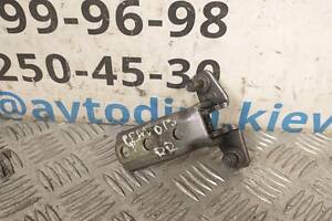 Петля двери задняя нижняя правая MR292179 Mitsubishi Grandis 2003-2008