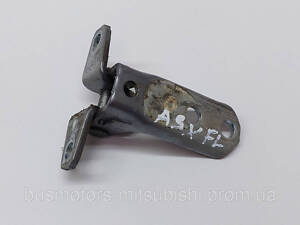Петля двері передньої лівої низ Mitsubishi ASX 2010-2018 AO46834 5702A006