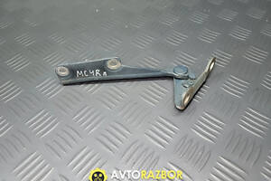 Петля капота права M896535, M820291 на Mitsubishi Carisma 1995-2004 рік