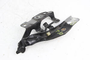 Петля капота правая Nissan X-Trail (T30) 2002-2007 654008H300