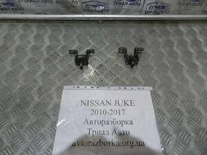 Петля крышки багажника левая Nissan Juke 10-17 (б/у)