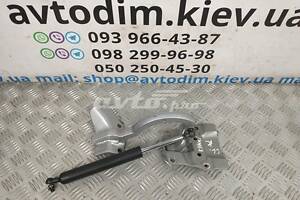 Петля крышки багажника правая 68210SED003ZZ Honda Accord 7 2002-2008