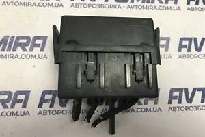 Блок запобіжників Peugeot 308 Т9 1.6 HDI 2013-2021 6500J5