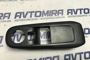 Накладка блоку склопідйомників Peugeot 308 2013-2021 98031625ZD