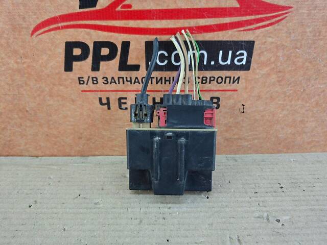 Peugeot Partner II 08-18 Berlingo II Блок управления вентилятором реле регулятор оборотов вентилятора 9652021180 - Фото 5