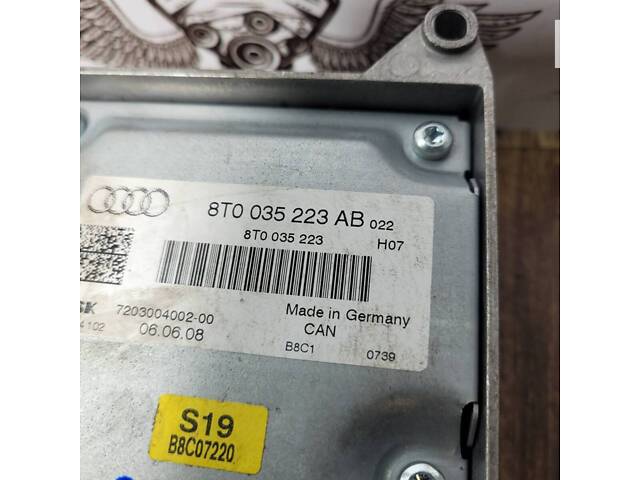 Підсилювач аудіосистеми AUDI A4 B8 8t0035223ab