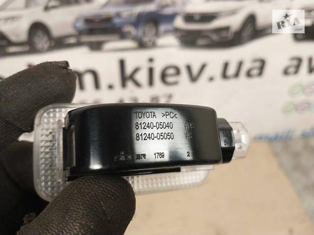Плафон передней двери 8124005040 Toyota Avensis T25 03-09 - Фото 2