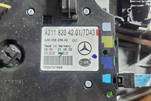 Плафон стельовий передній Mercedes W211, A2118204201