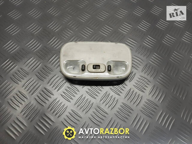 Плафон светильник подсветка салона B25F51310 на Mazda 323 BJ, BA, 323F, 626 GF, Premacy 1994-2005 год