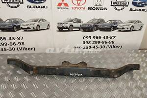 Планка передняя верхняя MN133537 Mitsubishi Outlander 1 2001-2006