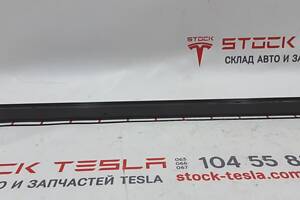Планка прижимная основной батареи Tesla model X S REST 1014153-KK