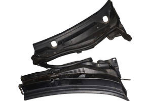 Пластик під лобове скло 2 частини GHP9507S0 MAZDA 6 (GJ) 12-