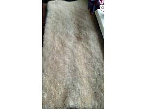 Плед з пуху чау-чау. Пух попряден на тонку шовкову нитку. Малюнок ШАХМАТКА.